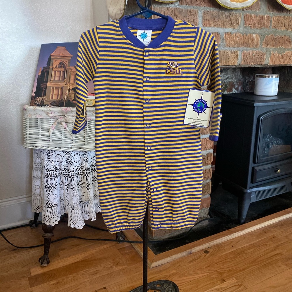 NWT CREATIVE KNITWEAR LSU TIGER INFANT LONGALL  SIZE 0-3 months - Picture 3 of 16